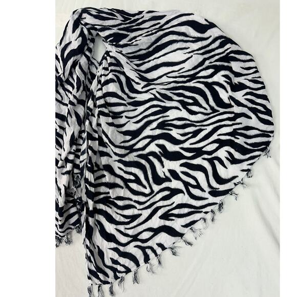 Bridge to Bali Made in Indonesia Zebra-Print Rayon Beach Cover-Up - Picture 4 of 7